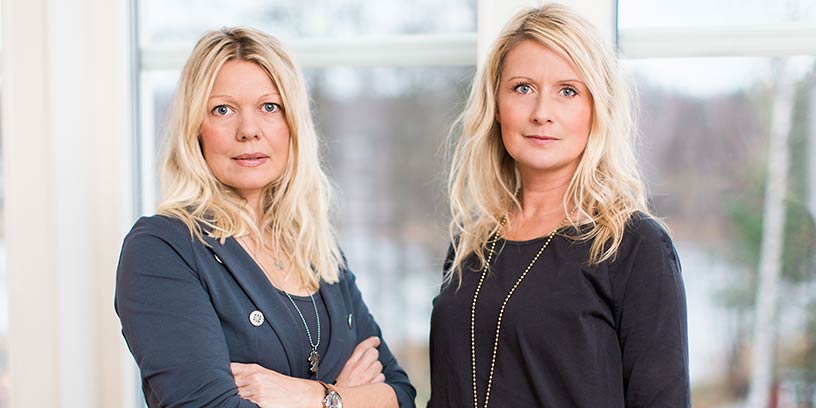 Anna Eklund och Lottis Sparrma, Gasellvinnare och grundare av företaget Happydress. 